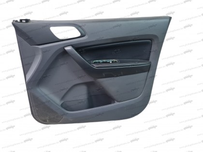 TKe ajtó kátpít JE.2